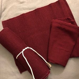 Place Mats w/ matching napkins